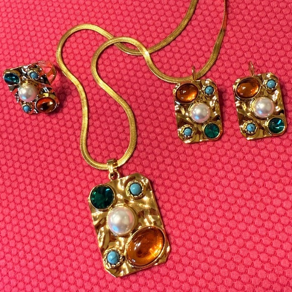✨ Gold Multi-Gem Statement Jewelry Set – Necklace, Earrings & Ring ✨ - Picture 7 of 10